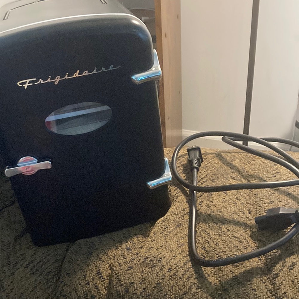 Frigidaire retro mini fridge